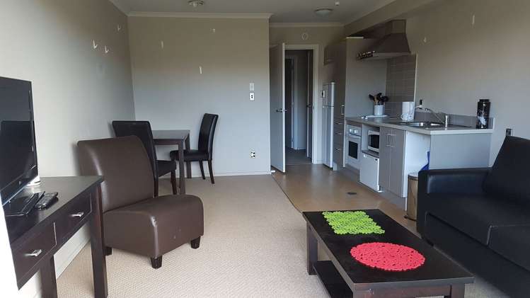 1180D Victoria Street Hamilton Central_7