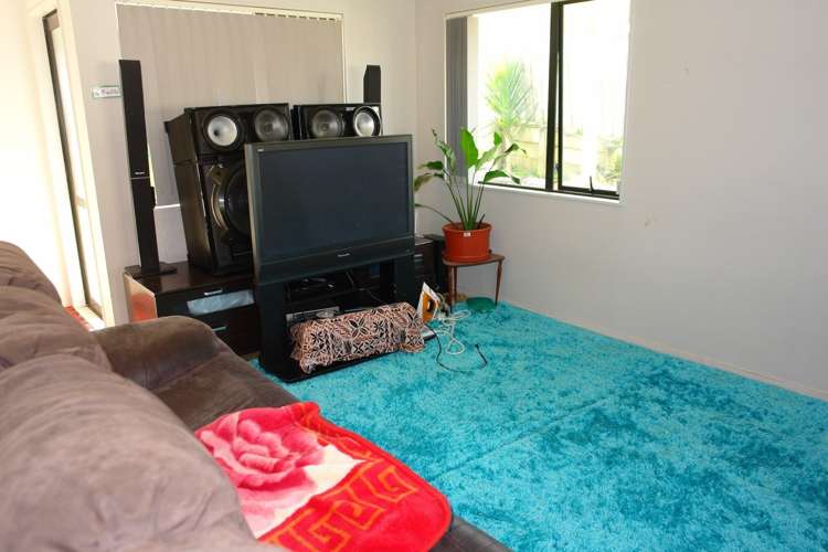 9 Vanhest Way Ranui_7