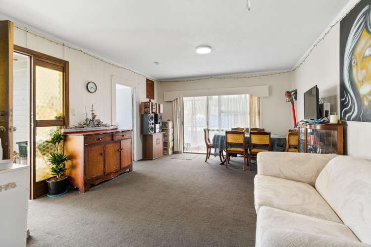 6 Springside Place New Lynn_8