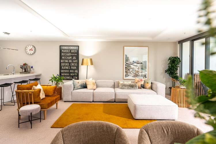 1B/140 Oriental Parade_4