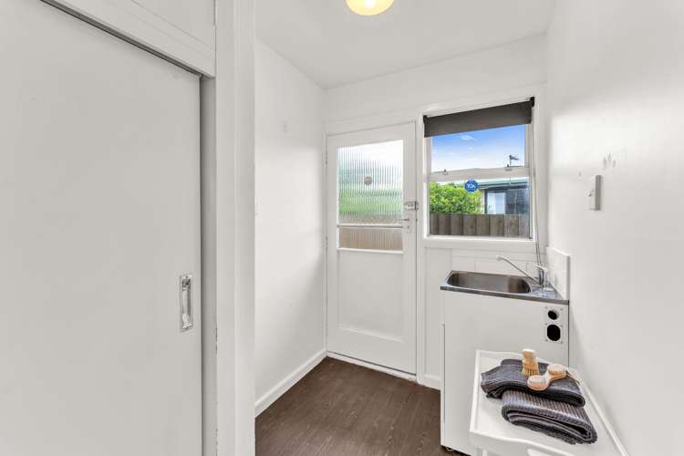 67 Chartwell Street Burwood_19