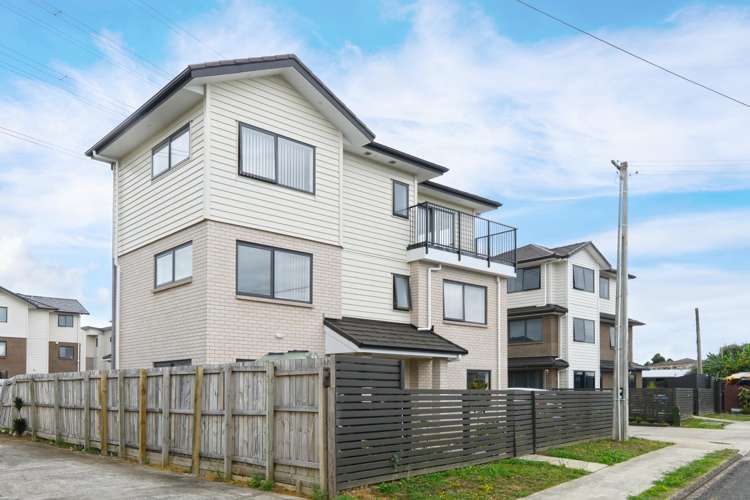 1/30 Calvert Avenue Mangere_19