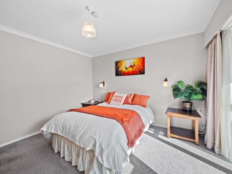2/282 Tancred Street Ashburton_9