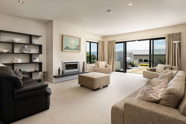 121 Marlborough Ridge Drive Fairhall_8