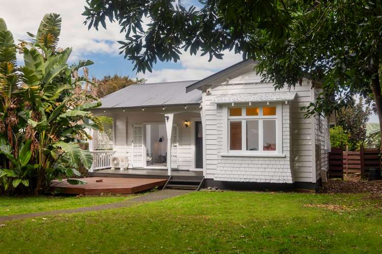 1/110 Owairaka Avenue_0