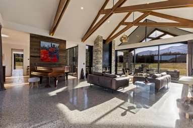 281 Lower Shotover Road_2