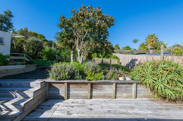 43 Surf Road Stanmore Bay_24