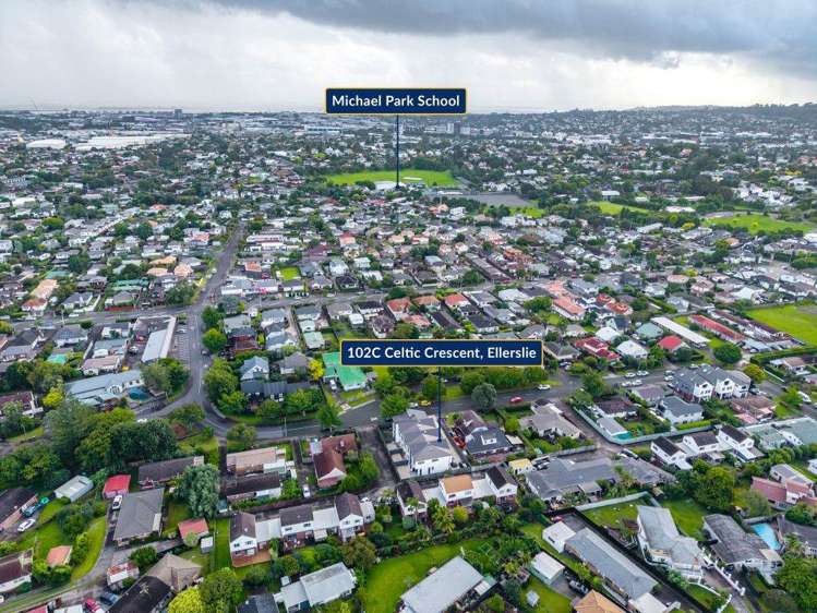 102C Celtic Crescent Ellerslie_16