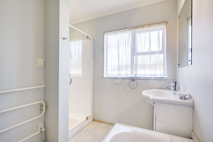 219 Frimley Oaks Frimley_9