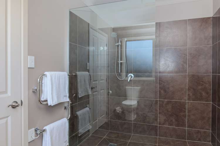 29 Barry Curtis Place Levin_11