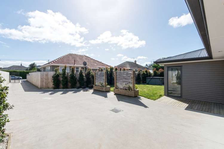 8a Coral Crescent Panmure_20