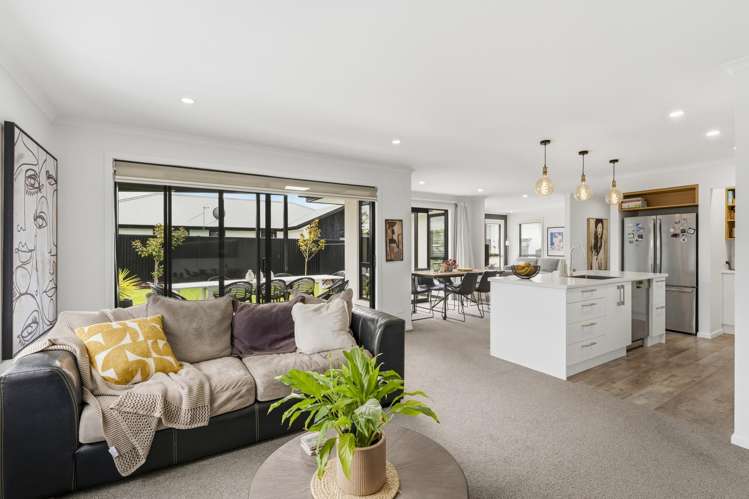 6 Tuwhare Lane Mosgiel_1