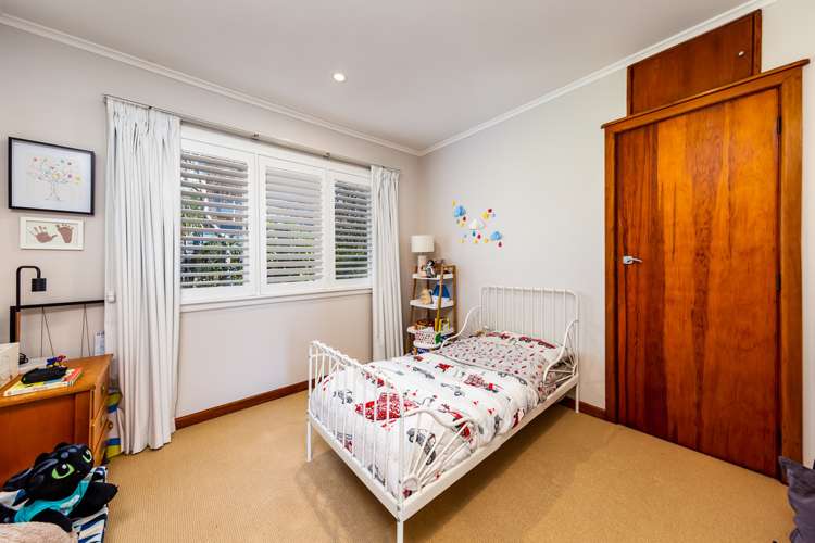 50 Uxbridge Road Mellons Bay_10