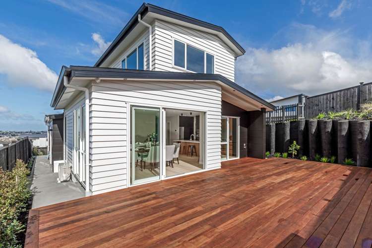 24 Pakirikiri Street Long Bay_1