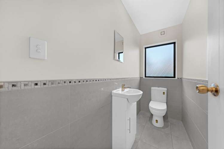 36 Seresin Crescent Flat Bush_35