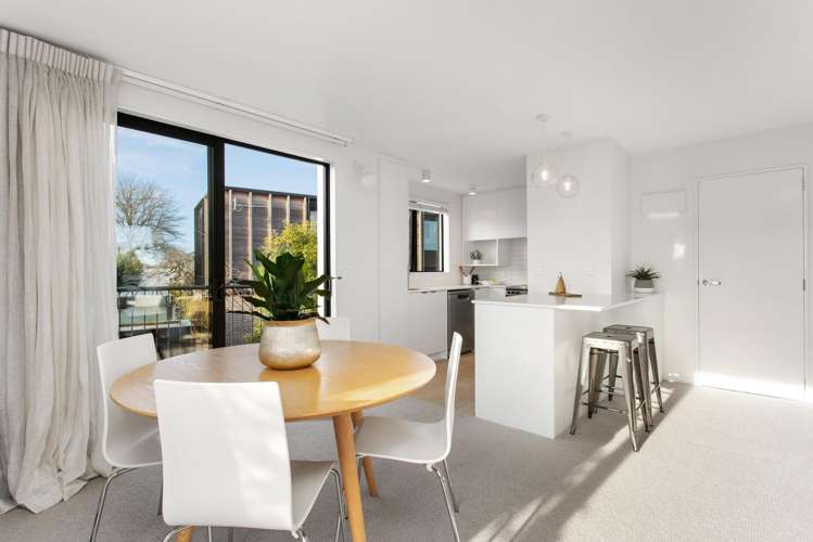 4/75 Andover Street_5