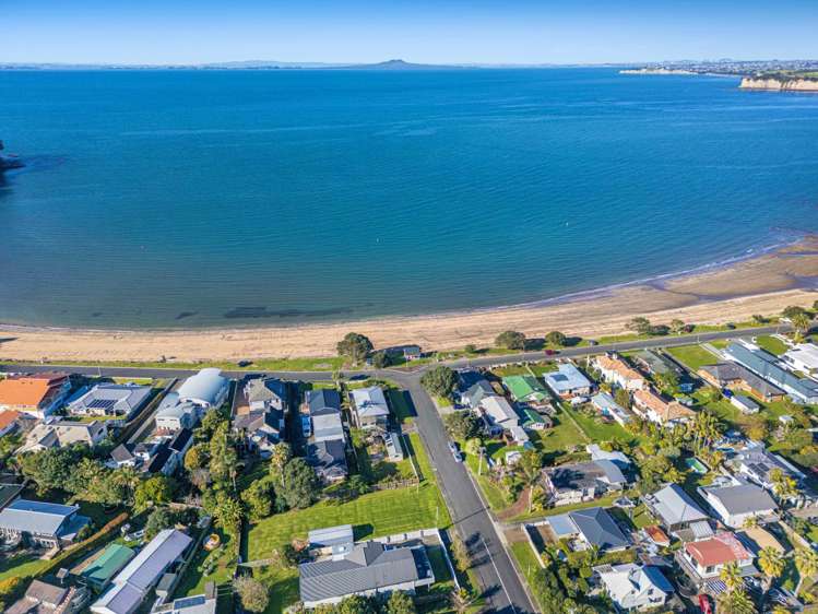 3 Herman Street Arkles Bay_16