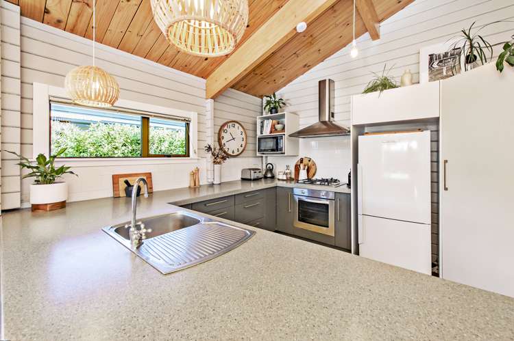 11 Swindells Road Waikuku Beach_16