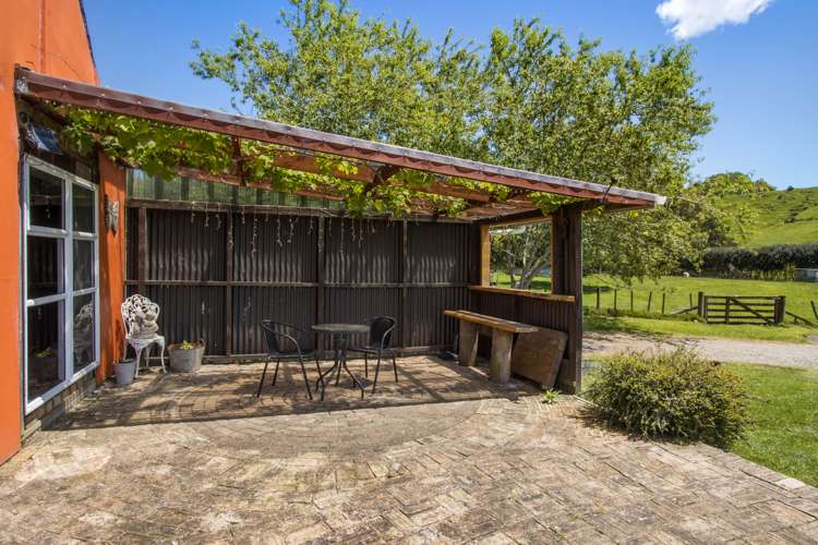 234 Walford Road Aongatete_9