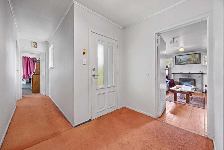 36 Lowtherhurst Road Massey_10