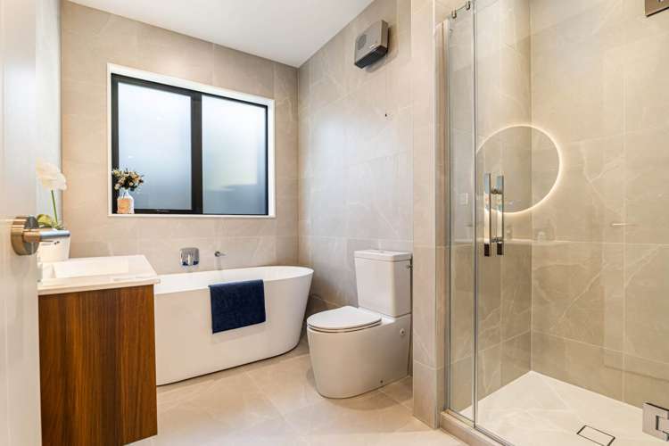 33 Tipu Crescent Wainui_12