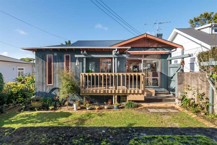 69 Martin Avenue Mount Albert_32