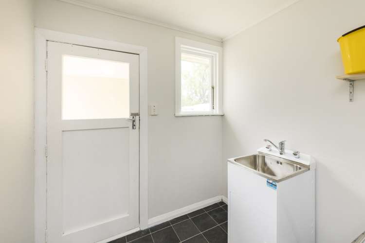 22 Seddon Street Feilding_13