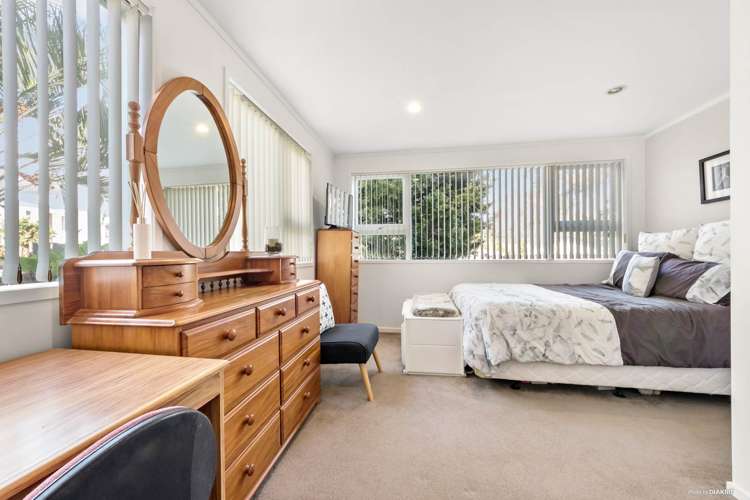 62 Gloria Avenue Te Atatu Peninsula_11