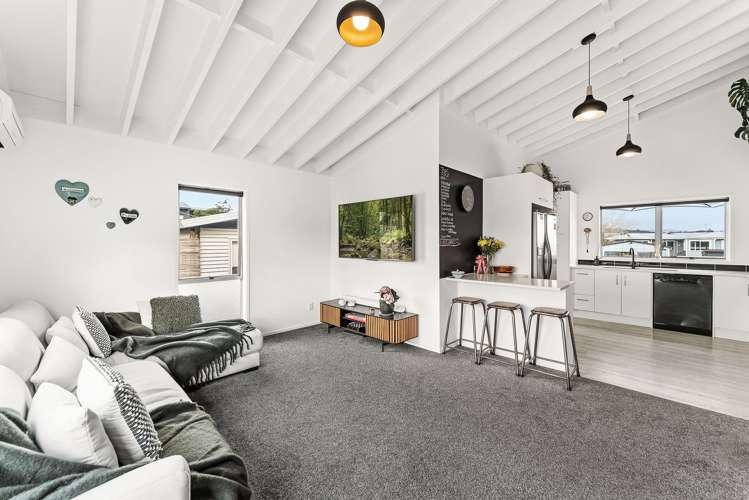 82 Percy Road Papamoa Beach_4