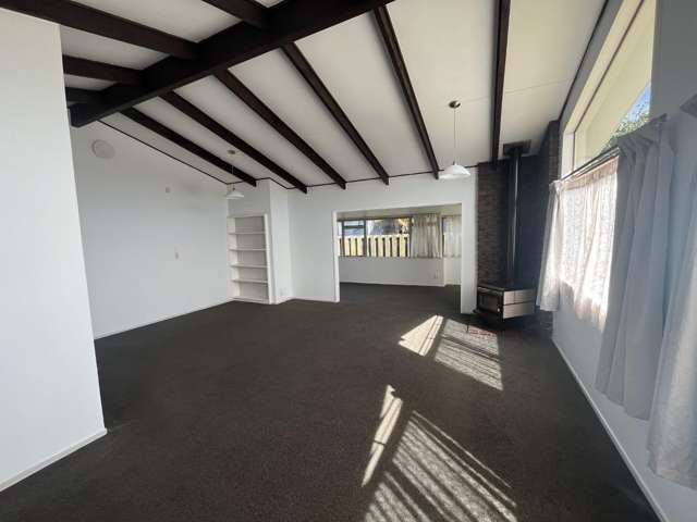 27 Exeter Crescent Springvale_3