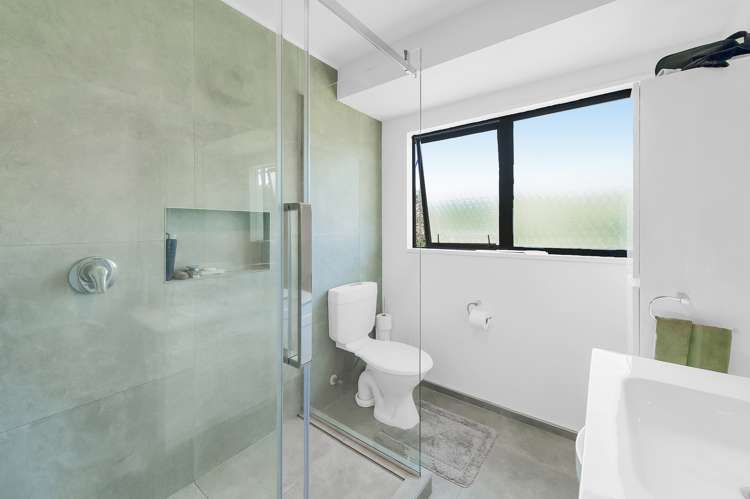 32 Warrens Road Darfield_15