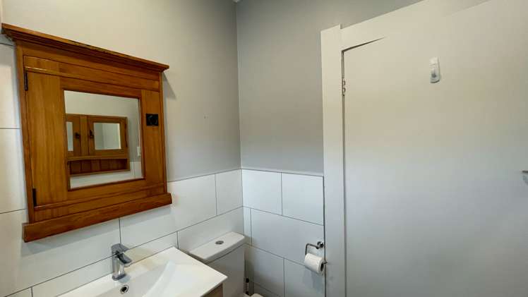 22 Erson Avenue Royal Oak_10