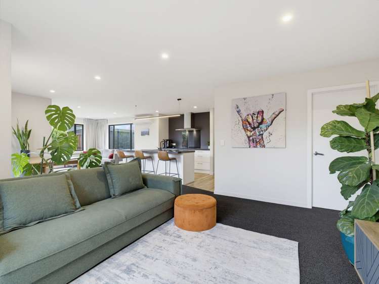 93 Sunline Avenue Lincoln_8