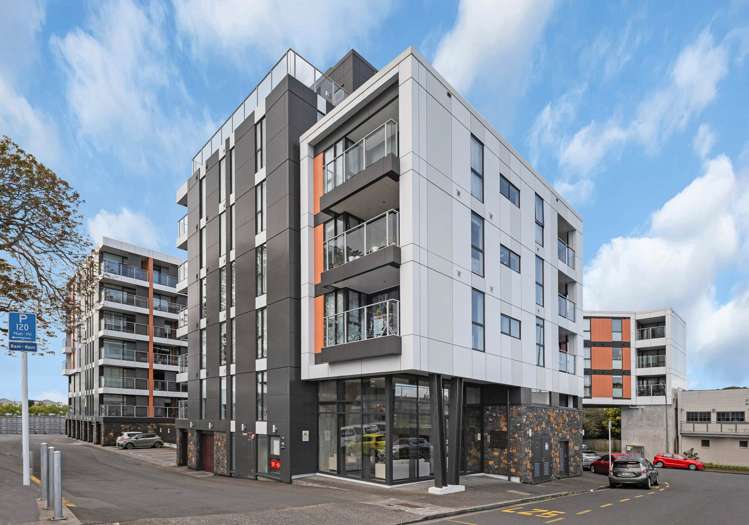 506/10 Lion Place Epsom_1