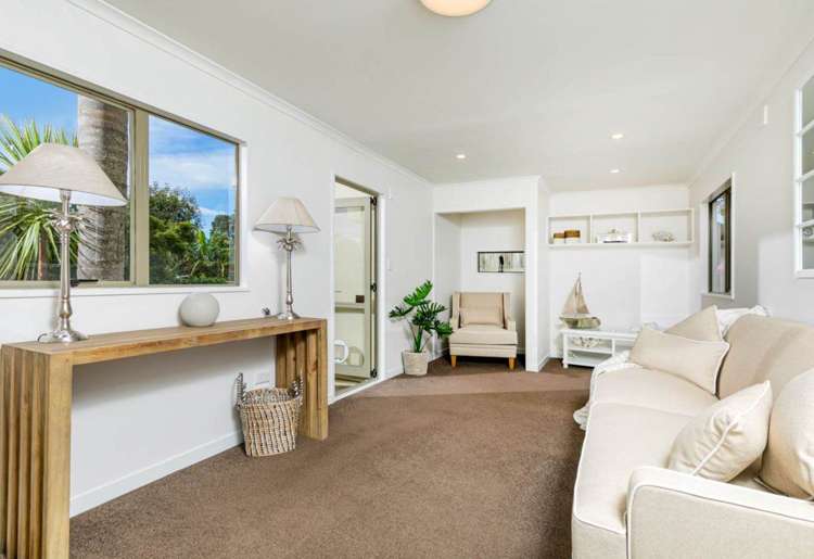 71a Cliff Road Torbay_11