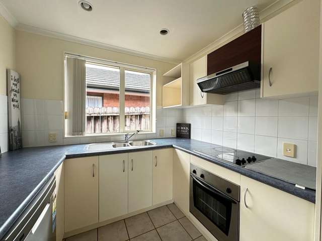 18 Norman Close 10699_2