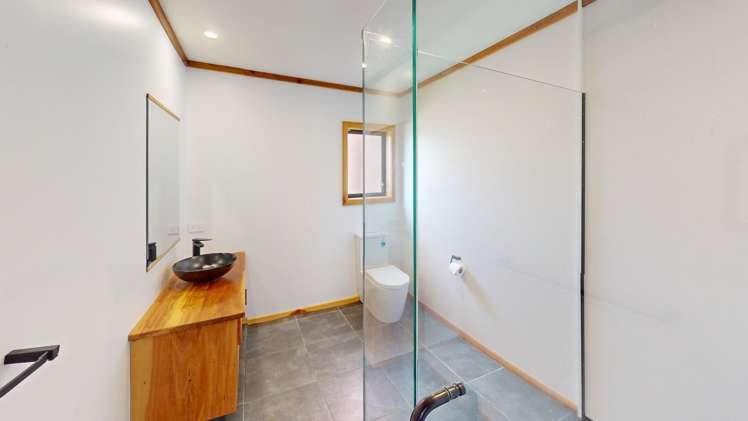 288 Lees Road Feilding_17