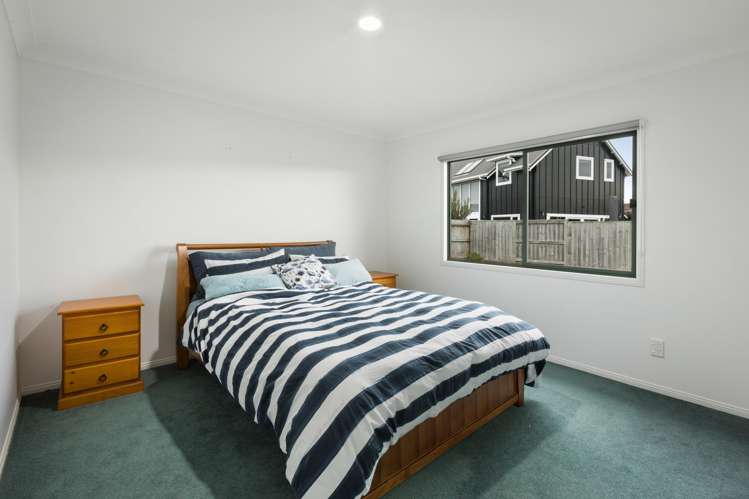 8 Athenree Heights Athenree_16