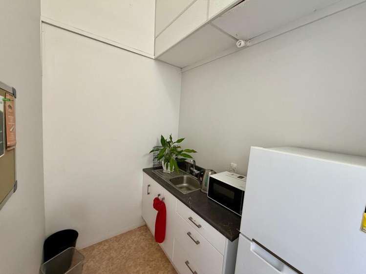 70 Ford Road Onekawa_7