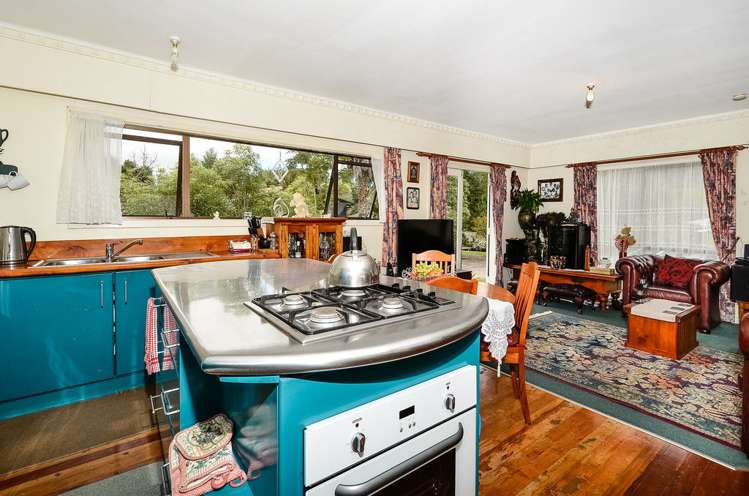 130 Awaroa Road Helensville_13