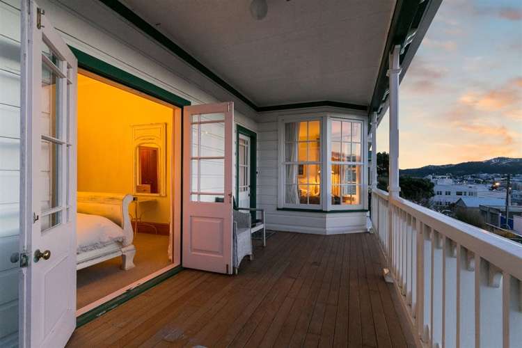 22 Earls Terrace Mount Victoria_13