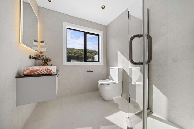 27 Streamview Way Long Bay_18
