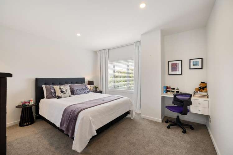 33 Applefield Court Northwood_18