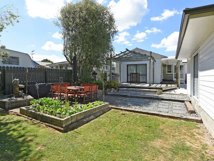 87 Holdsworth Avenue Trentham_13