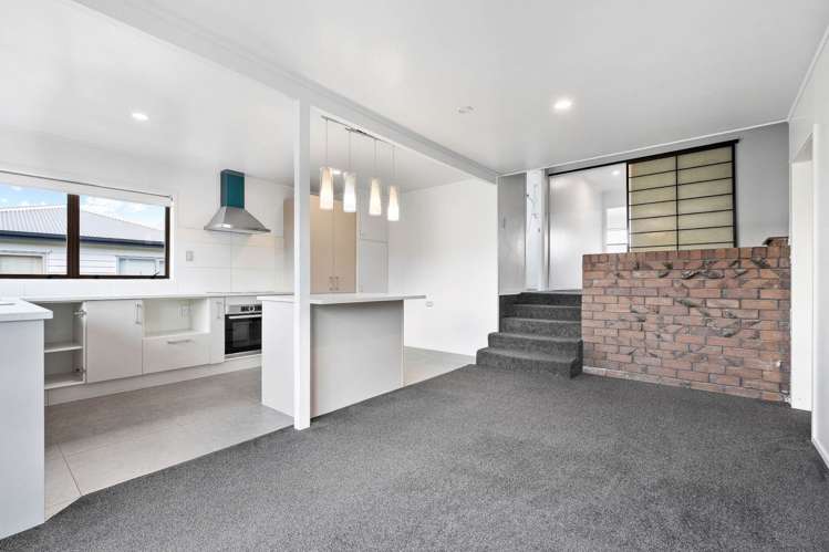 38 Makora Road Massey_8