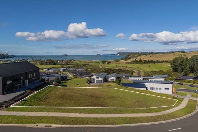 EASY BUILD. MILLION DOLLAR VIEWS. 1001M2.