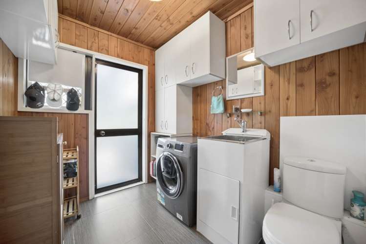 1/19A Gray Avenue Mangere East_12