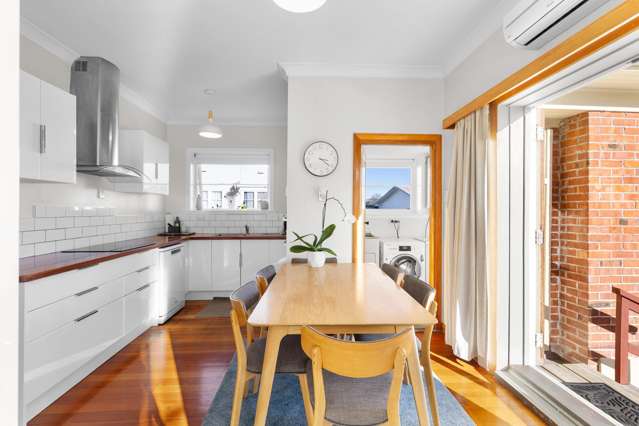 79 Savage Crescent West End_1