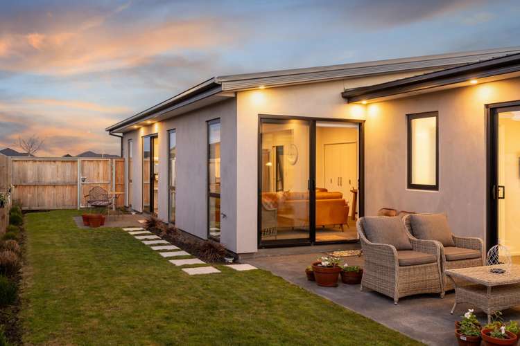 19 Sarah Nicholls Street Belfast_16