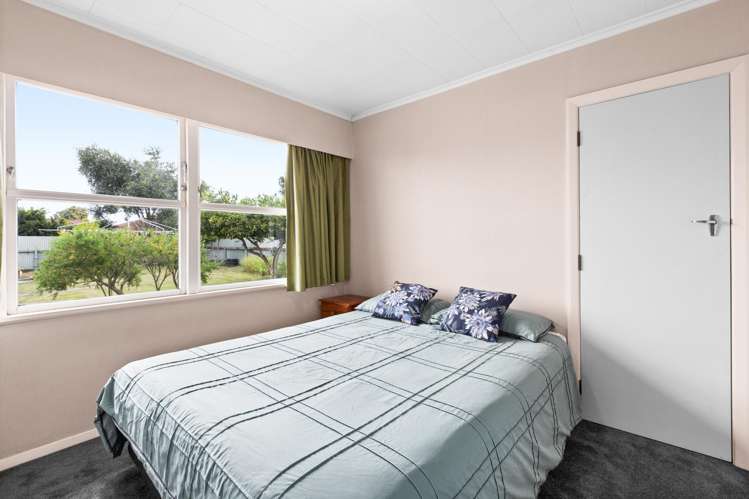 13 Norwich Crescent Tamatea_12